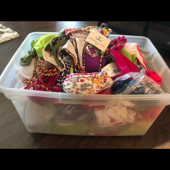 Bathing suits - Picture 12 of 12